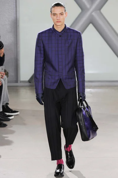 Look 4